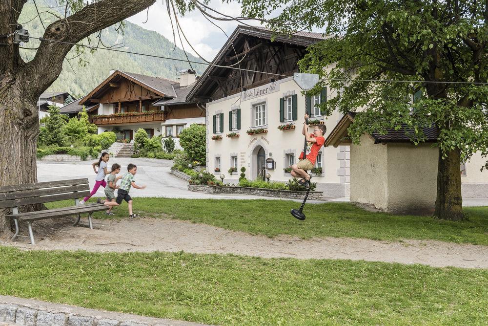 Lener Wirtshaus & Hotel Campo di Trens Exteriör bild