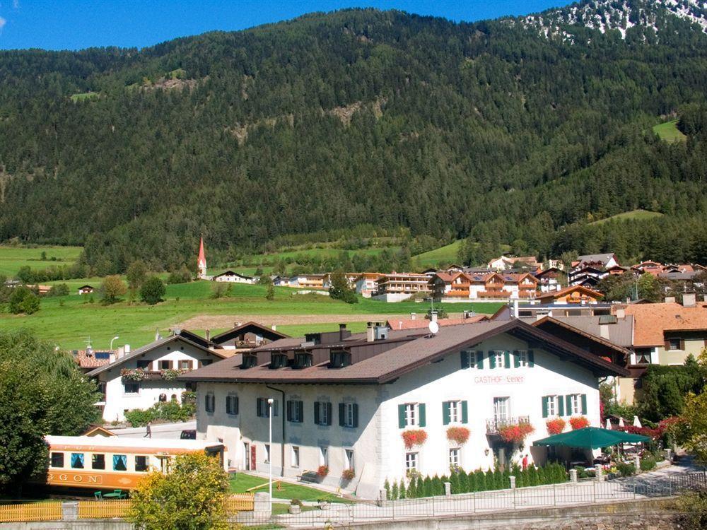 Lener Wirtshaus & Hotel Campo di Trens Exteriör bild